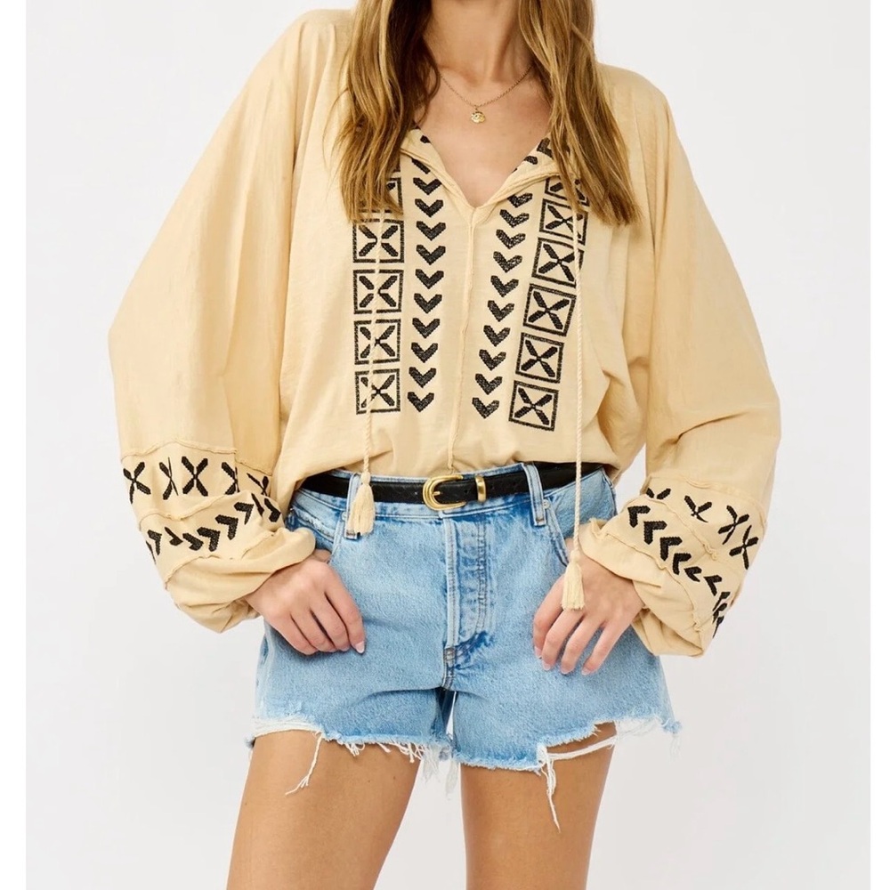 Lovestitch - Change of Scene                 Boho Embroidered Peasant Tunic L